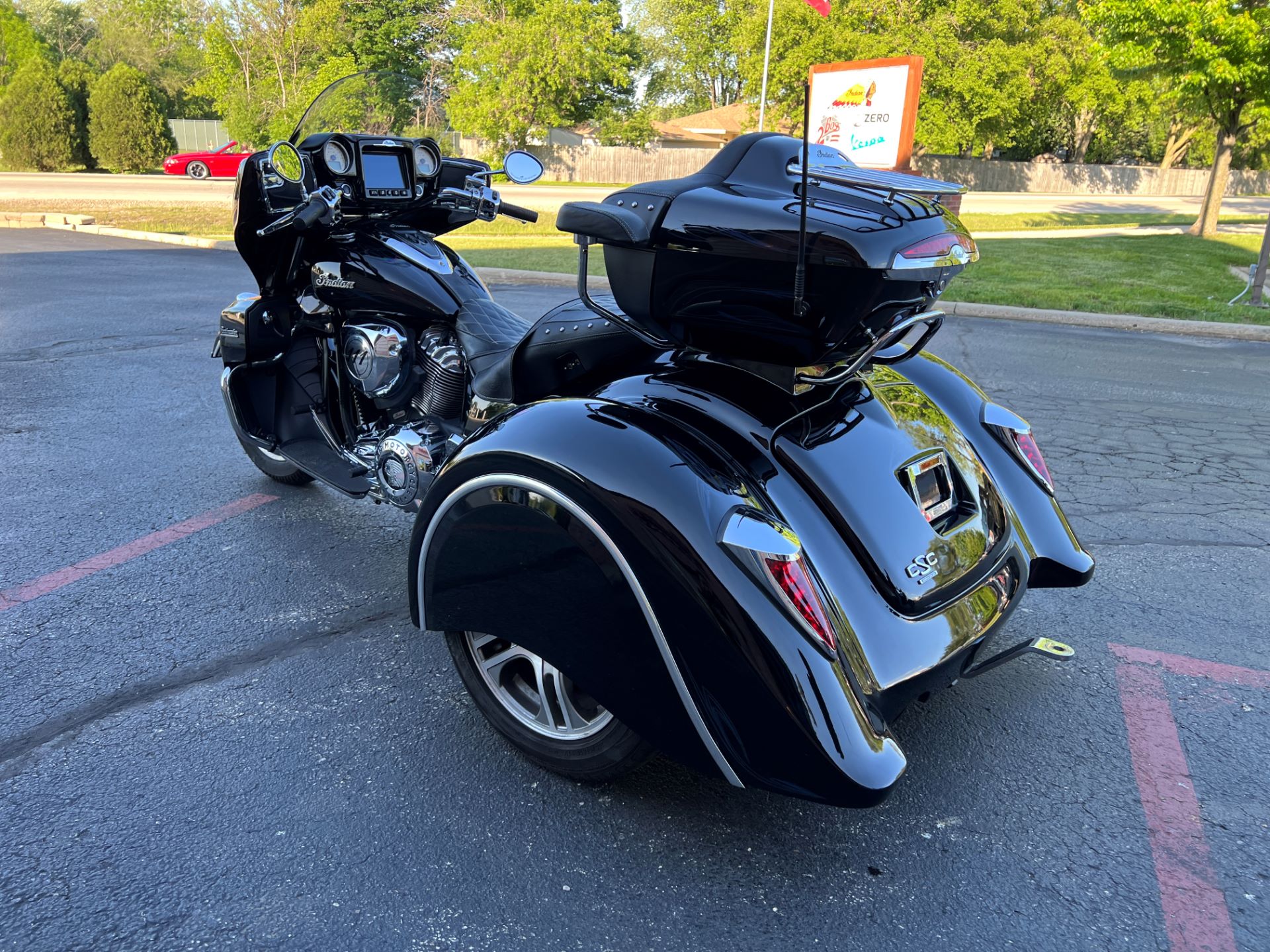 2018 Indian Roadmaster® ABS in Muskego, Wisconsin - Photo 7