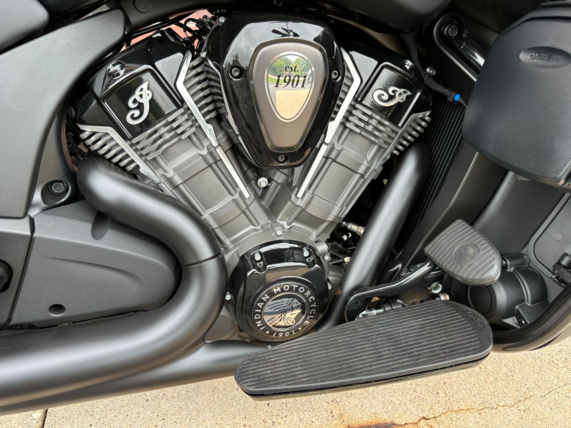 2023 Indian Motorcycle Pursuit® Dark Horse® with Premium Package in Muskego, Wisconsin - Photo 10