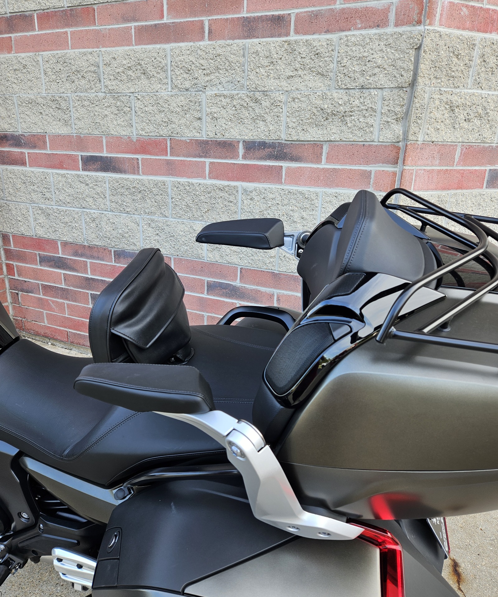 2023 BMW K 1600 Grand America in Muskego, Wisconsin - Photo 8