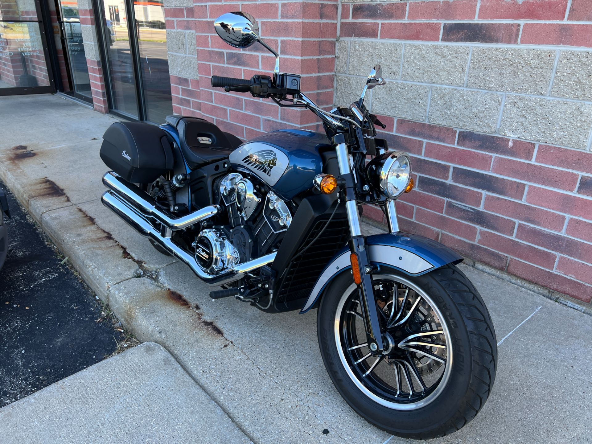2021 Indian Scout® ABS Icon in Muskego, Wisconsin - Photo 2