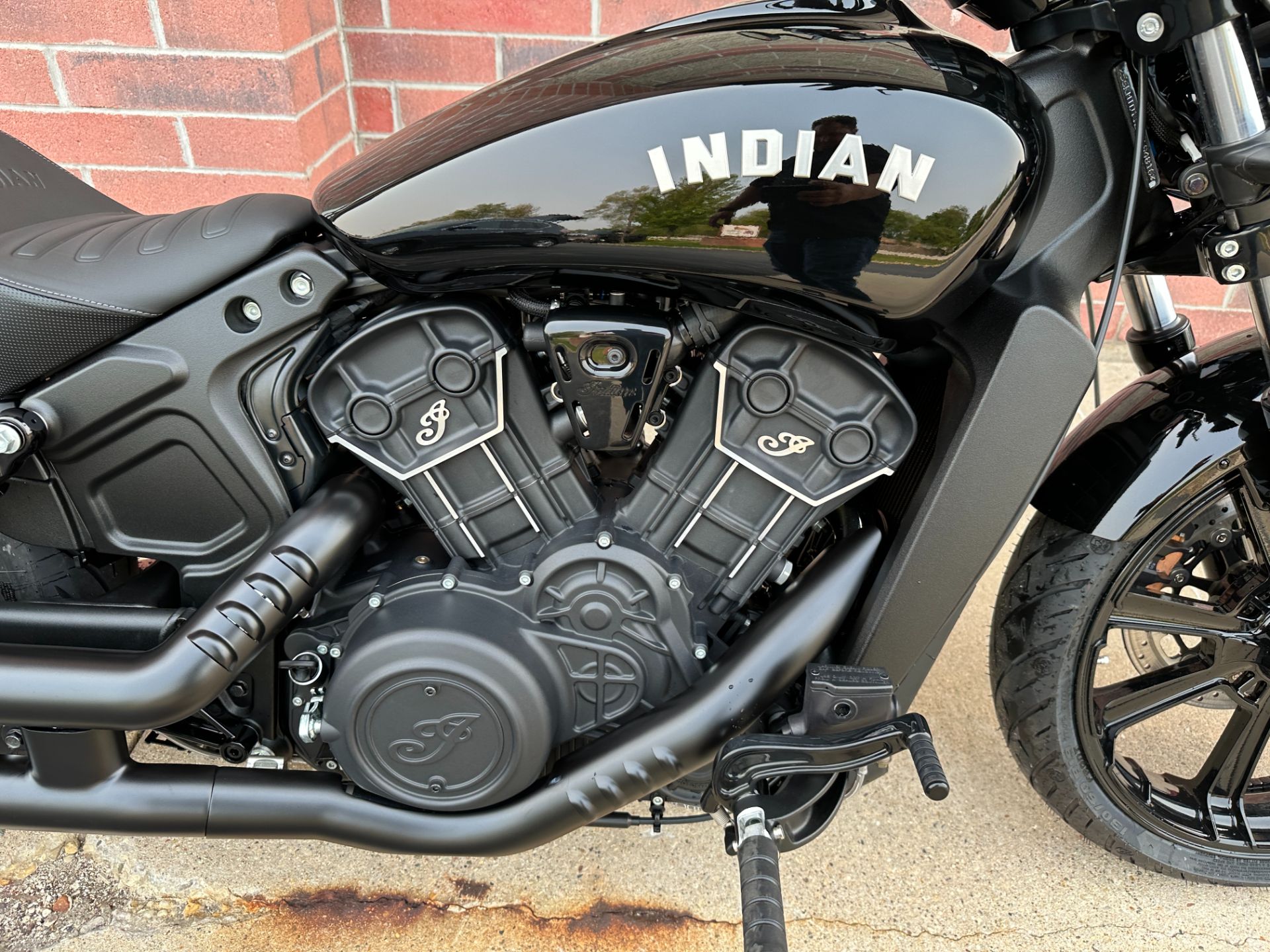 2023 Indian Motorcycle Scout® Rogue Sixty in Muskego, Wisconsin - Photo 5