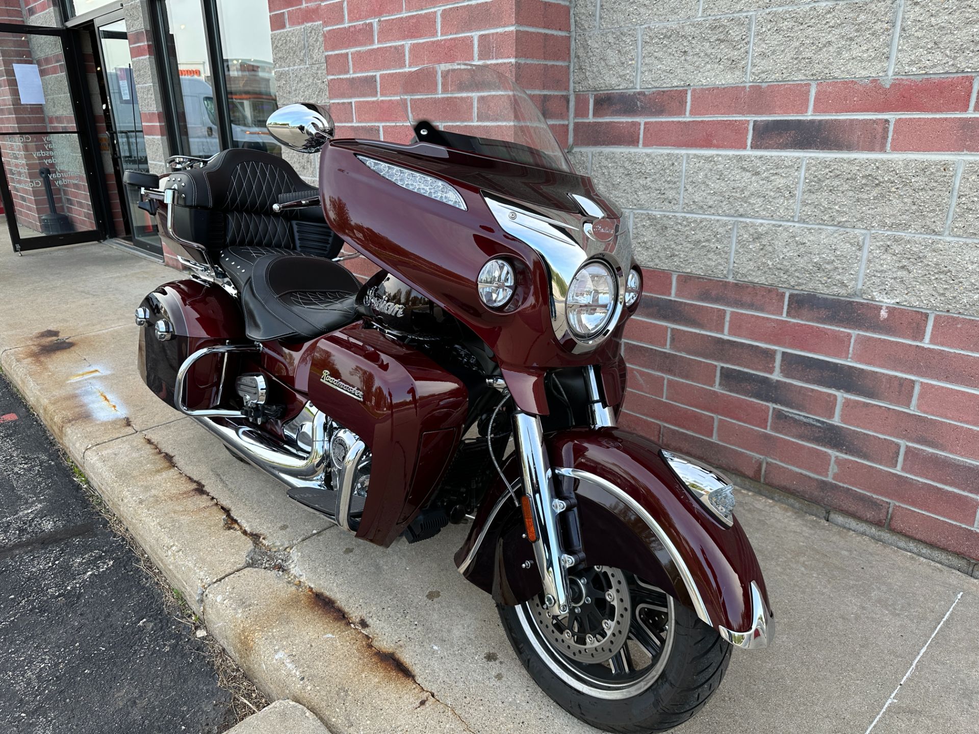 2022 Indian Motorcycle Roadmaster® in Muskego, Wisconsin - Photo 2