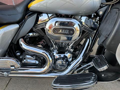 2012 Harley-Davidson CVO™ Ultra Classic® Electra Glide® in Muskego, Wisconsin - Photo 6