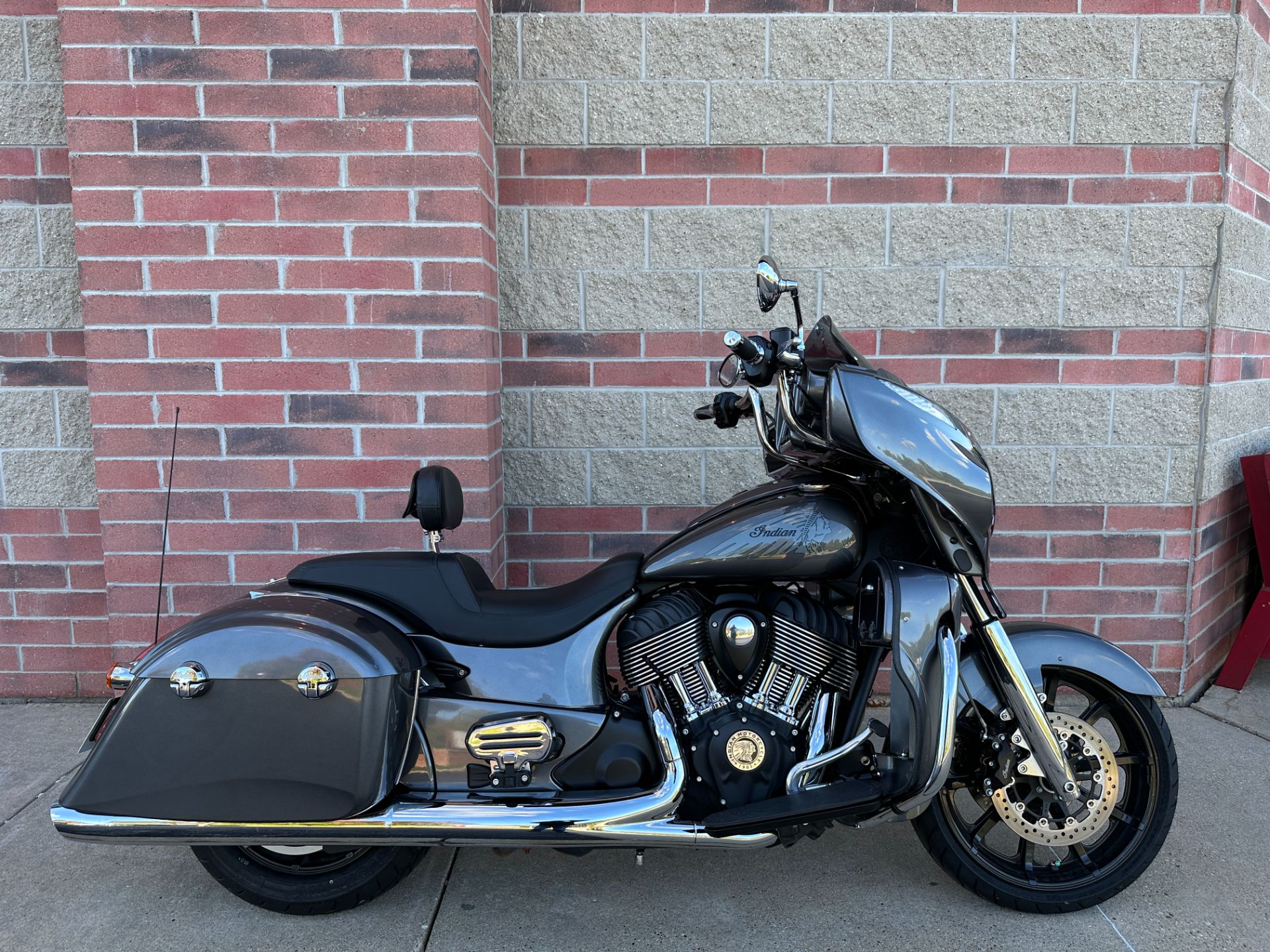 2018 Indian Chieftain® ABS in Muskego, Wisconsin - Photo 1