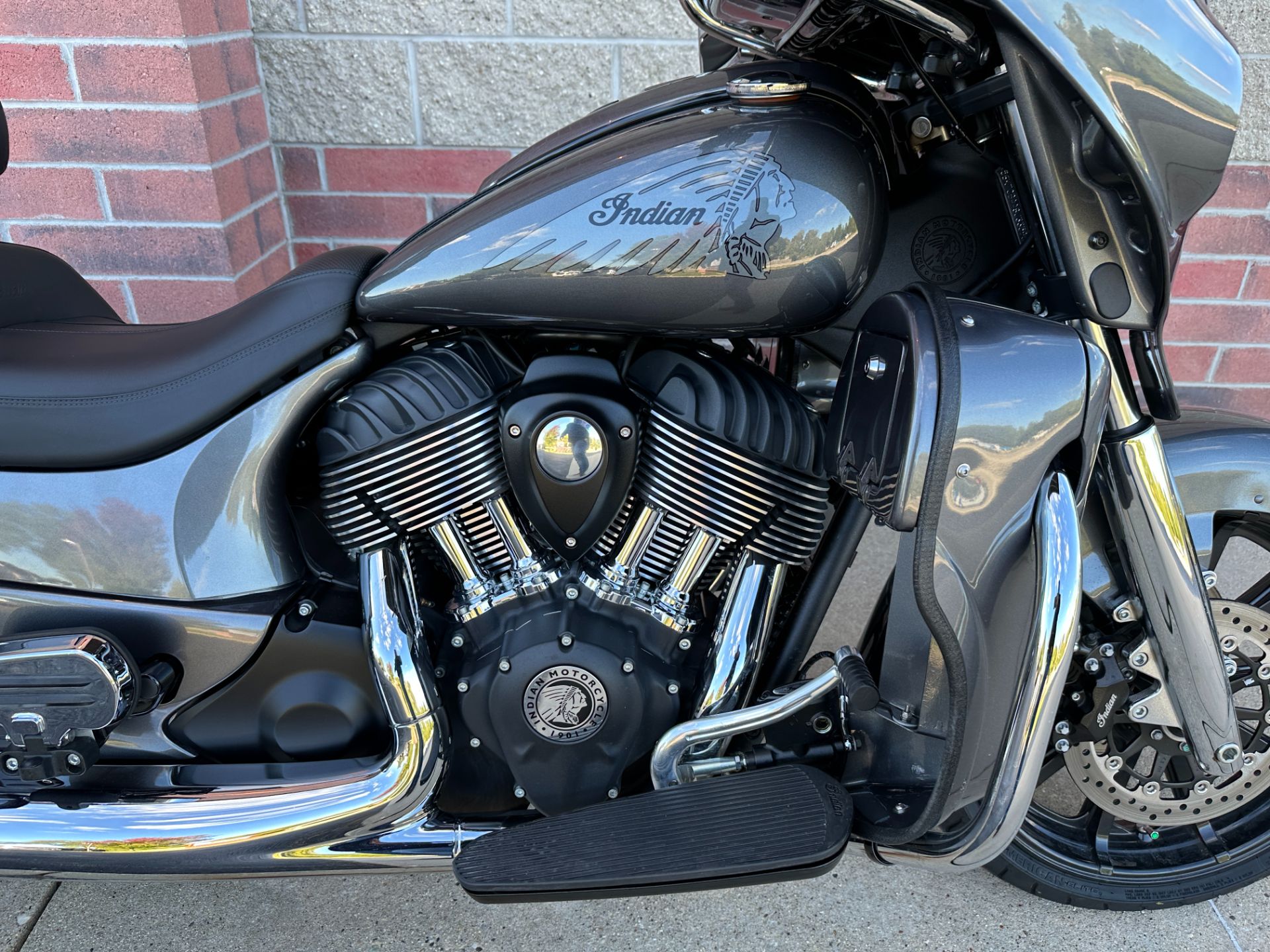 2018 Indian Chieftain® ABS in Muskego, Wisconsin - Photo 5