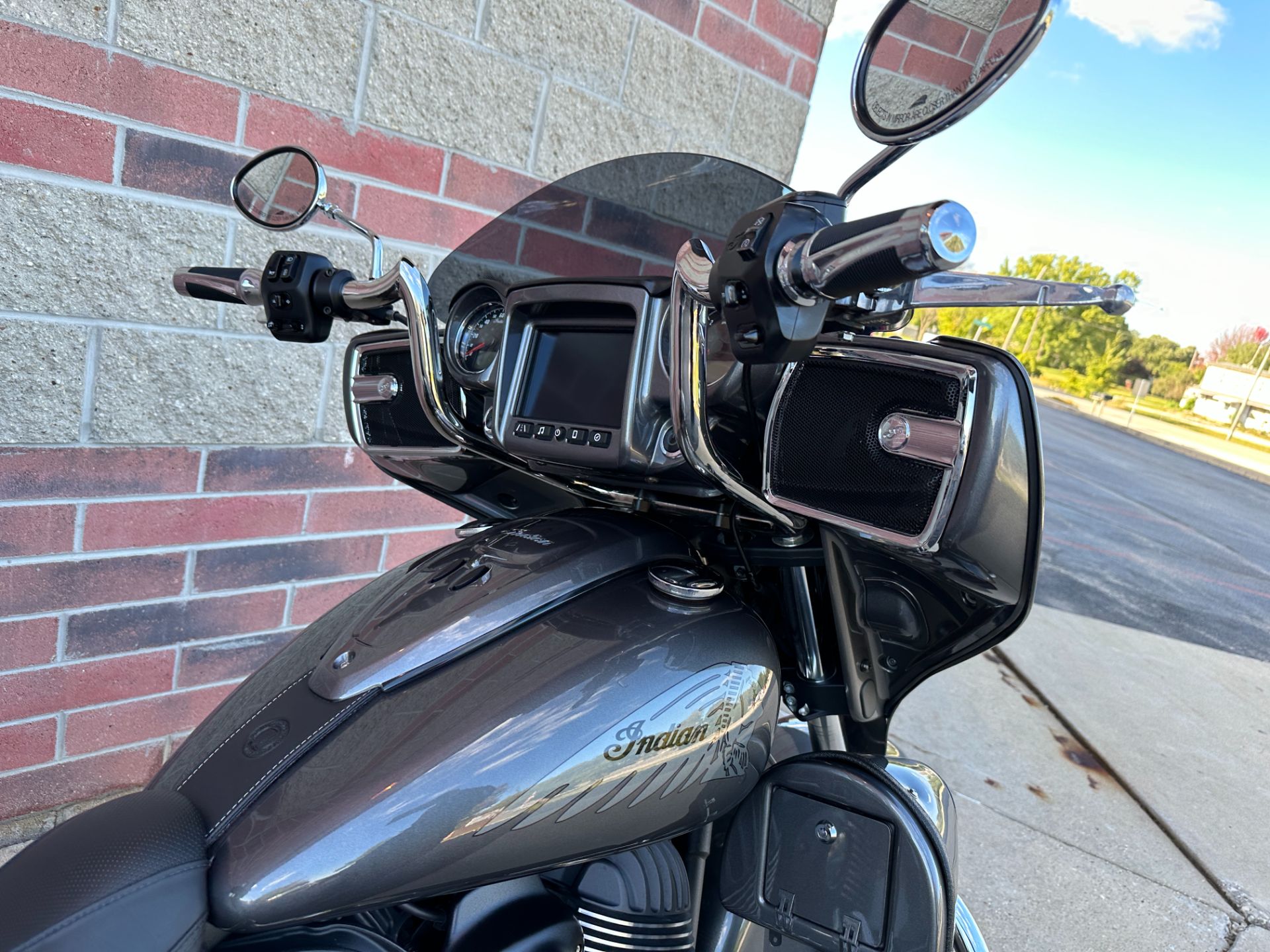 2018 Indian Chieftain® ABS in Muskego, Wisconsin - Photo 7