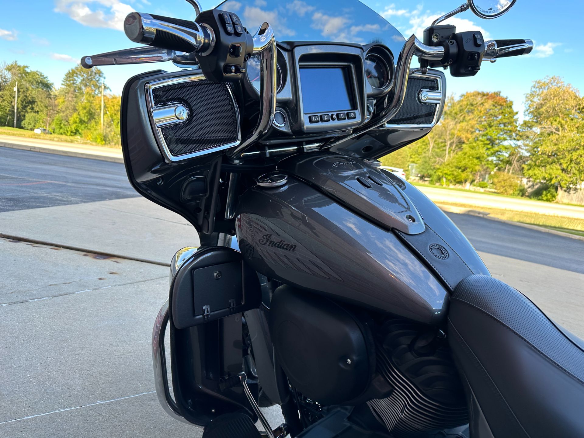 2018 Indian Chieftain® ABS in Muskego, Wisconsin - Photo 12