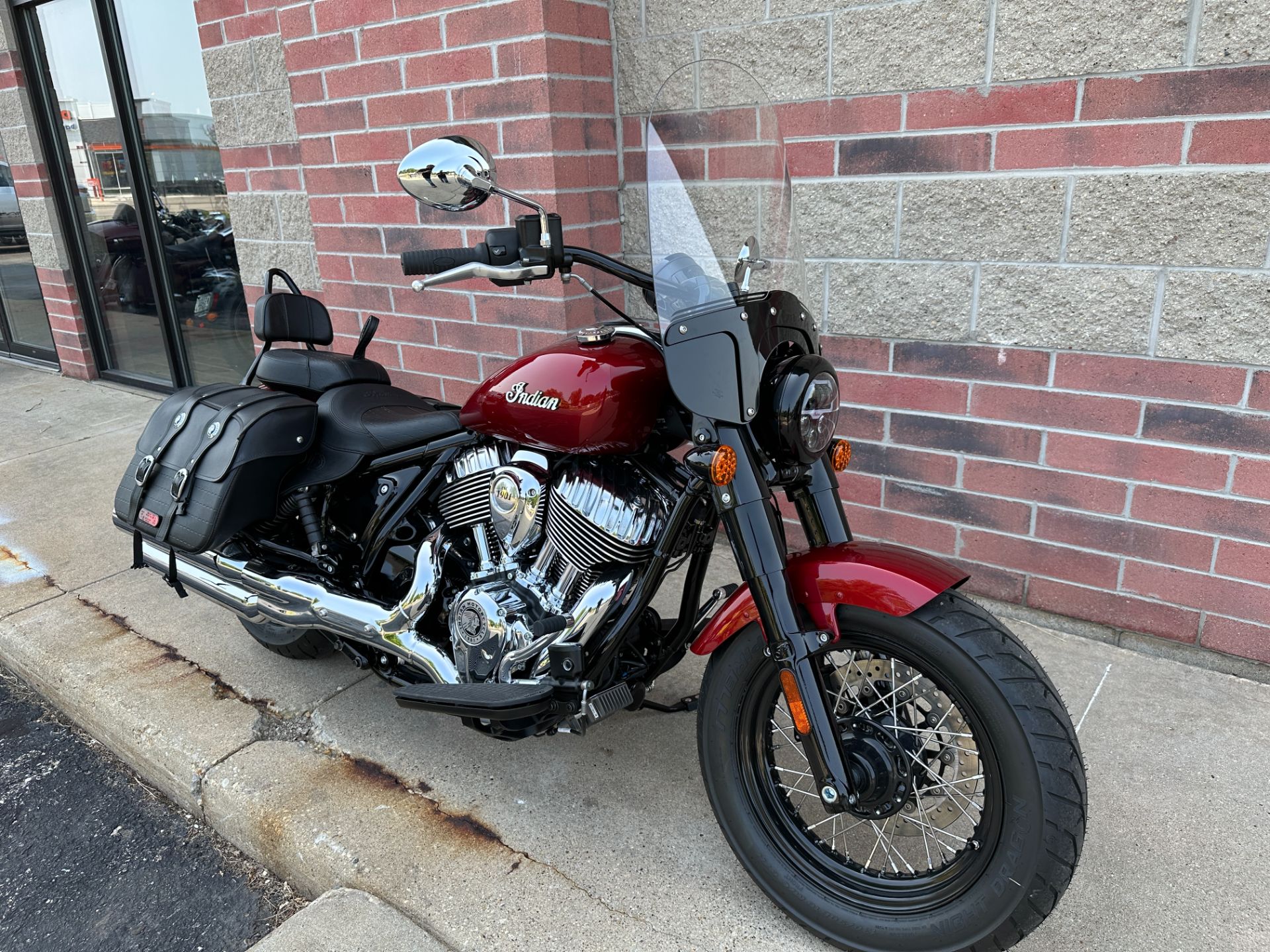 2023 Indian Motorcycle Super Chief Limited ABS in Muskego, Wisconsin - Photo 2