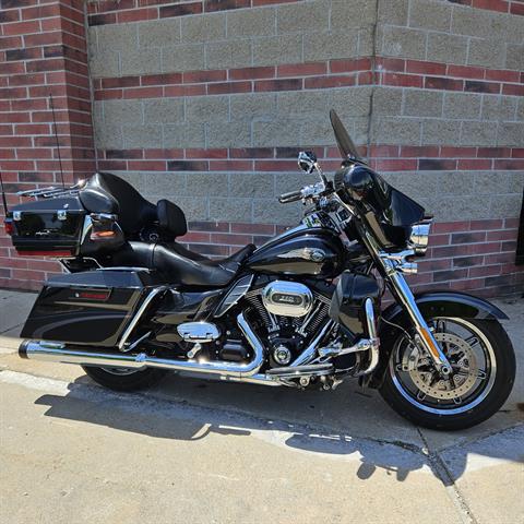 2013 Harley-Davidson CVO™ Ultra Classic® Electra Glide® in Muskego, Wisconsin - Photo 1