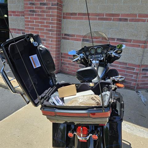 2013 Harley-Davidson CVO™ Ultra Classic® Electra Glide® in Muskego, Wisconsin - Photo 14