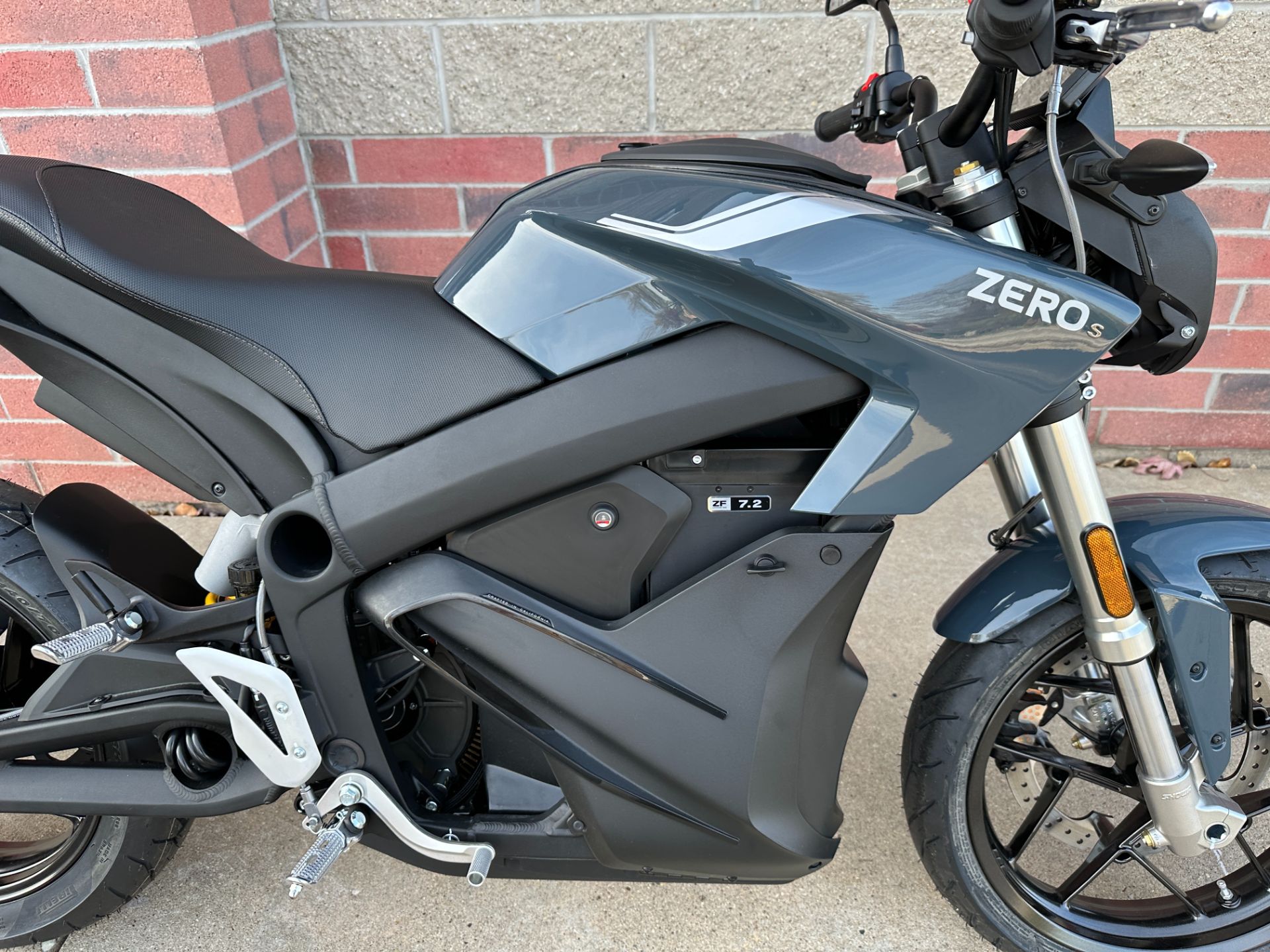 2023 Zero Motorcycles S ZF7.2 in Muskego, Wisconsin - Photo 5