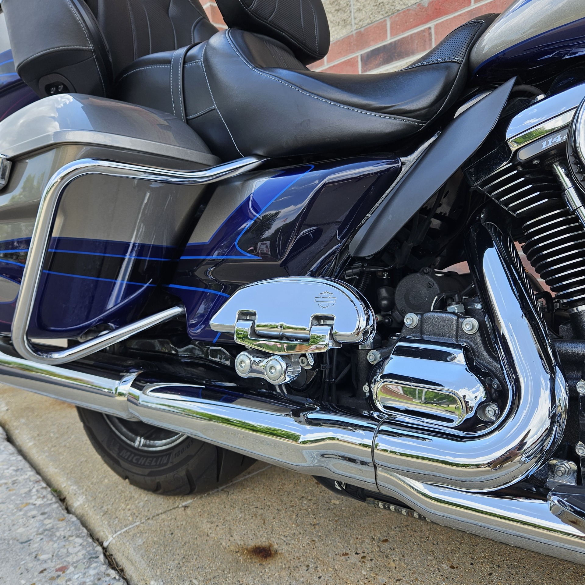 2017 Harley-Davidson CVO™ Limited in Muskego, Wisconsin - Photo 22