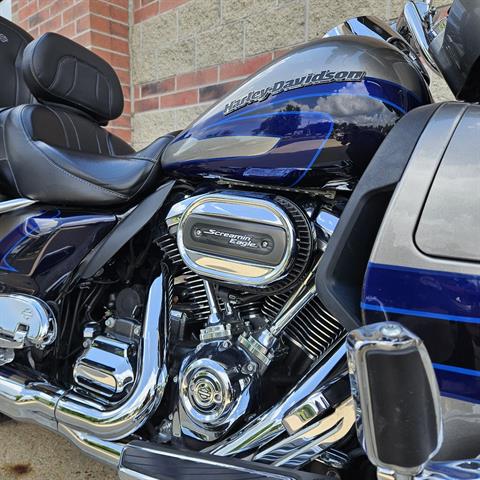 2017 Harley-Davidson CVO™ Limited in Muskego, Wisconsin - Photo 23