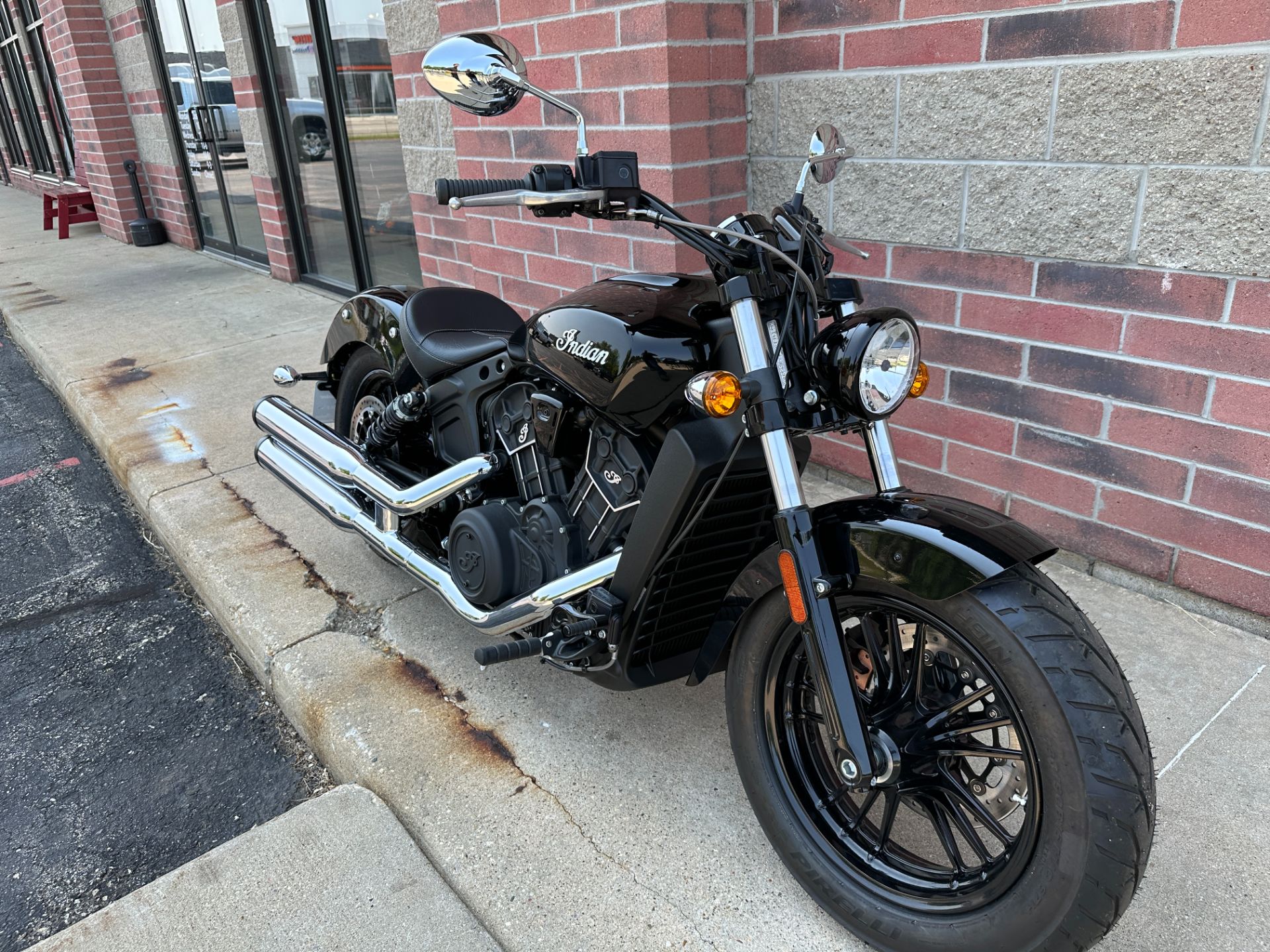 2023 Indian Motorcycle Scout® Sixty in Muskego, Wisconsin - Photo 2