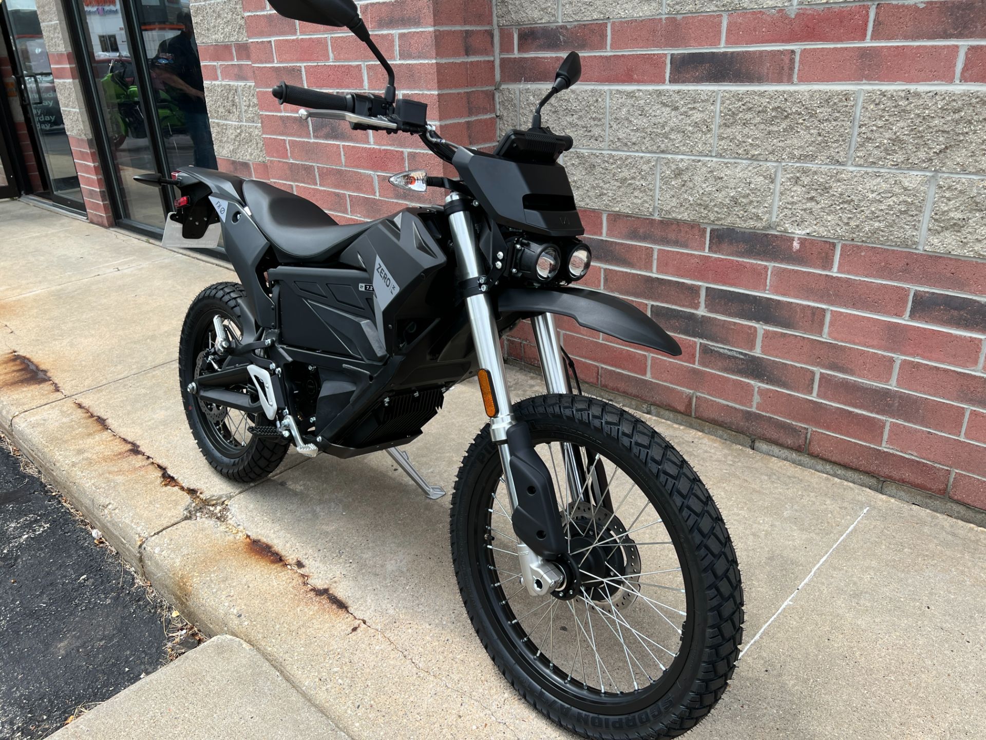 2023 Zero Motorcycles FX ZF7.2 Integrated in Muskego, Wisconsin - Photo 2
