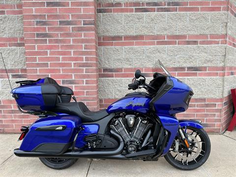 2022 Indian Pursuit® Dark Horse® with Premium Package in Muskego, Wisconsin - Photo 1