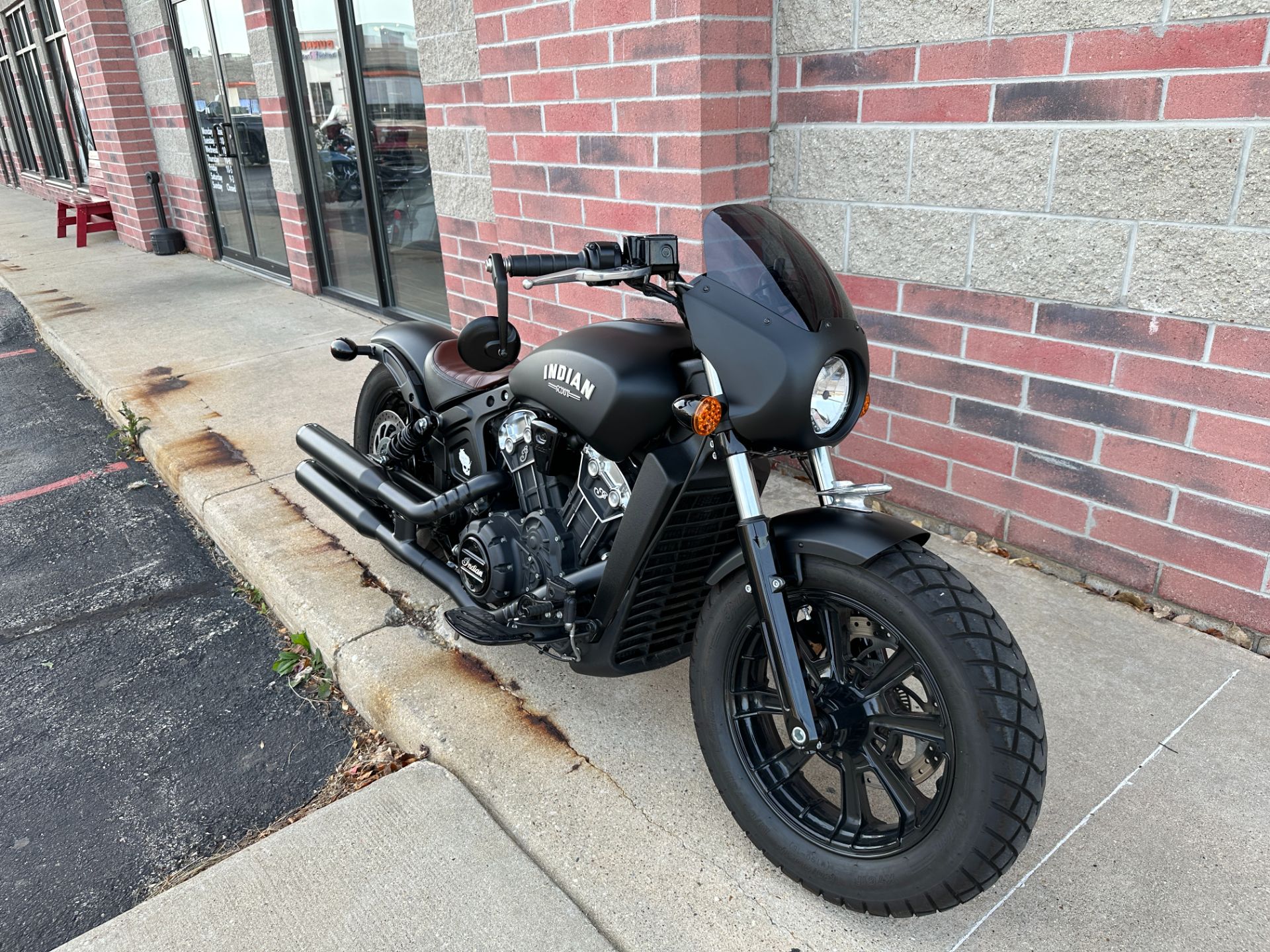 2018 Indian Motorcycle Scout® Bobber ABS in Muskego, Wisconsin - Photo 2