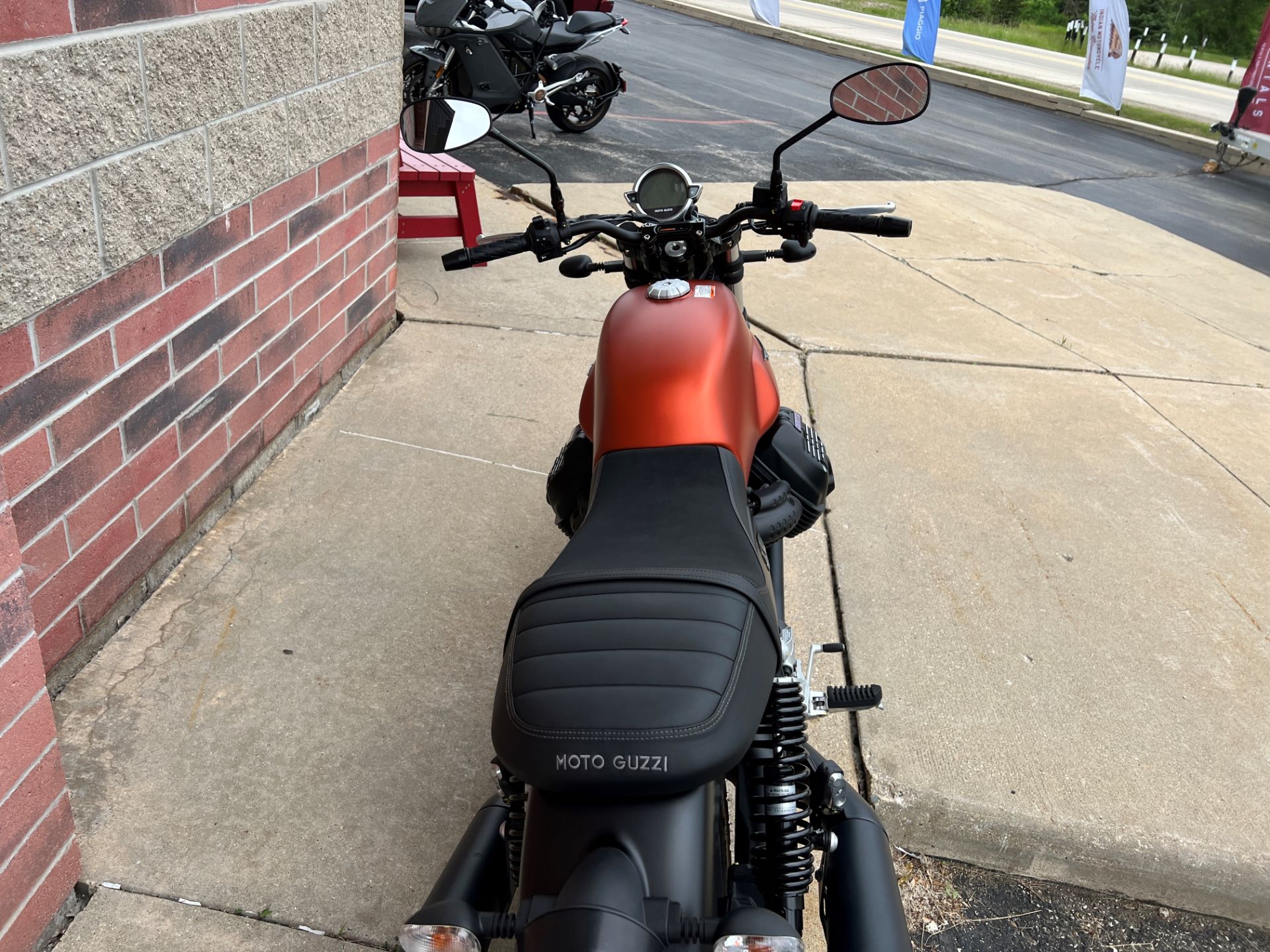 2021 Moto Guzzi V7 Stone Centenario E5 in Muskego, Wisconsin - Photo 11
