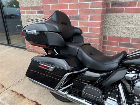 2017 Harley-Davidson Electra Glide® Ultra Classic® in Muskego, Wisconsin - Photo 10
