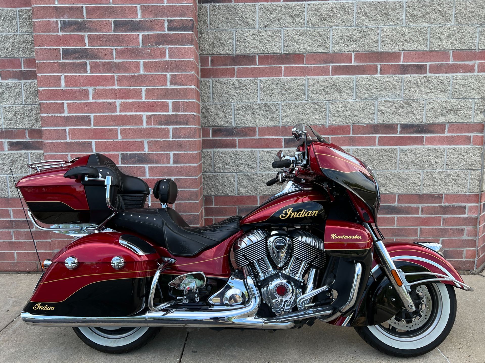2019 Indian Roadmaster® Elite ABS in Muskego, Wisconsin - Photo 1