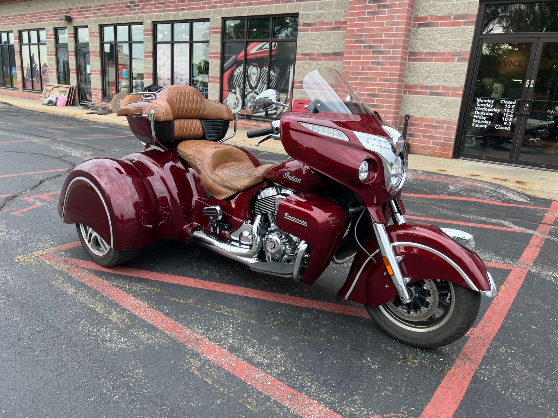 2018 Indian Motorcycle Roadmaster® ABS in Muskego, Wisconsin - Photo 2