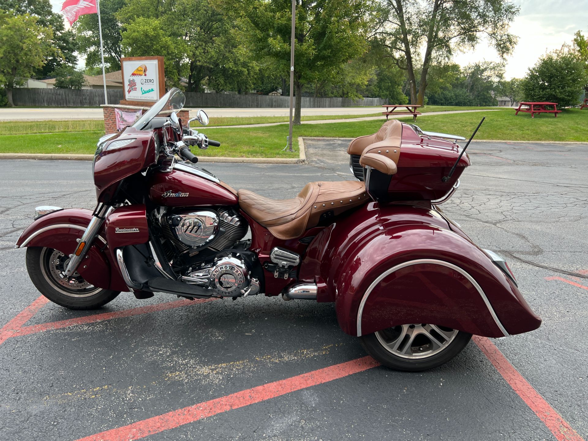 2018 Indian Roadmaster® ABS in Muskego, Wisconsin - Photo 5