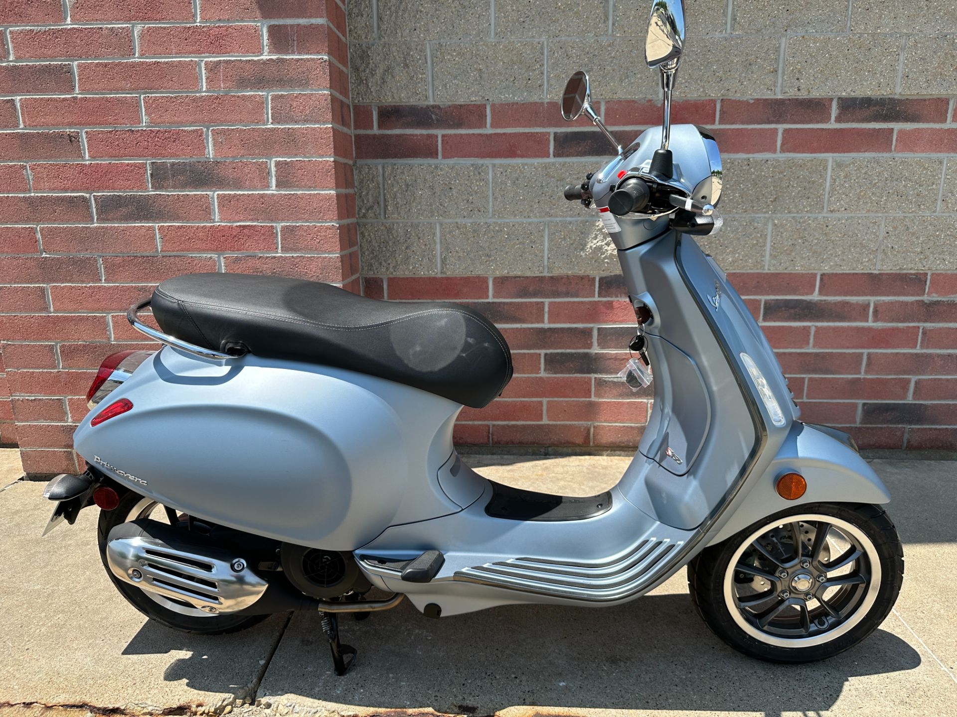 2023 Vespa Primavera 150 S in Muskego, Wisconsin - Photo 1