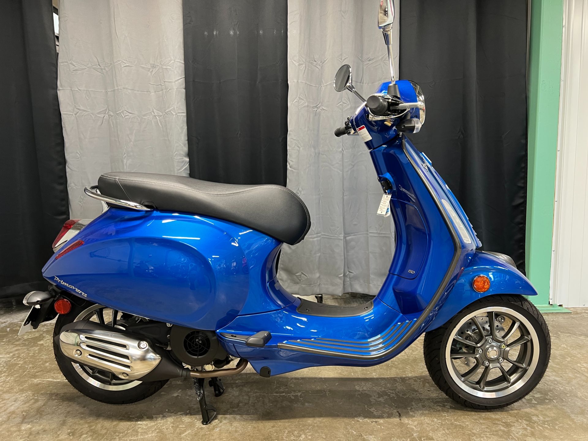 silhuet Skole lærer udmelding New 2022 Vespa Primavera 150 S Scooters For Sale Near Milwaukee, Wisconsin  | Indian Motorcycle of Metro Milwaukee