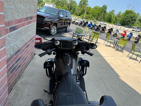 2023 Indian Motorcycle Roadmaster® Dark Horse® in Muskego, Wisconsin - Photo 12