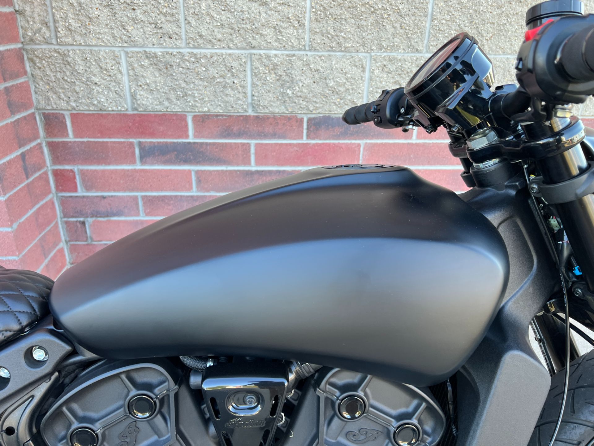 2021 Indian Scout® Bobber ABS in Muskego, Wisconsin - Photo 6