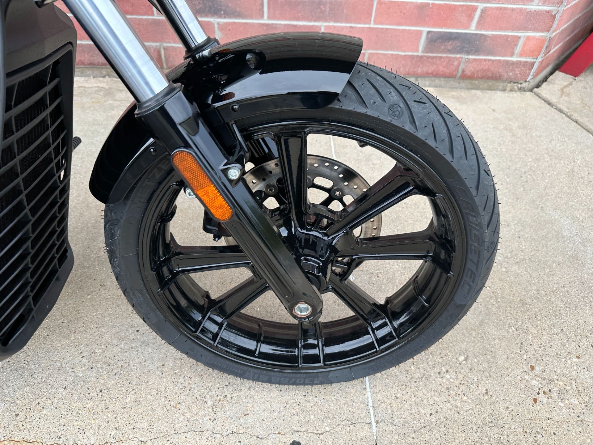 2022 Indian Scout® Rogue Sixty in Muskego, Wisconsin - Photo 4