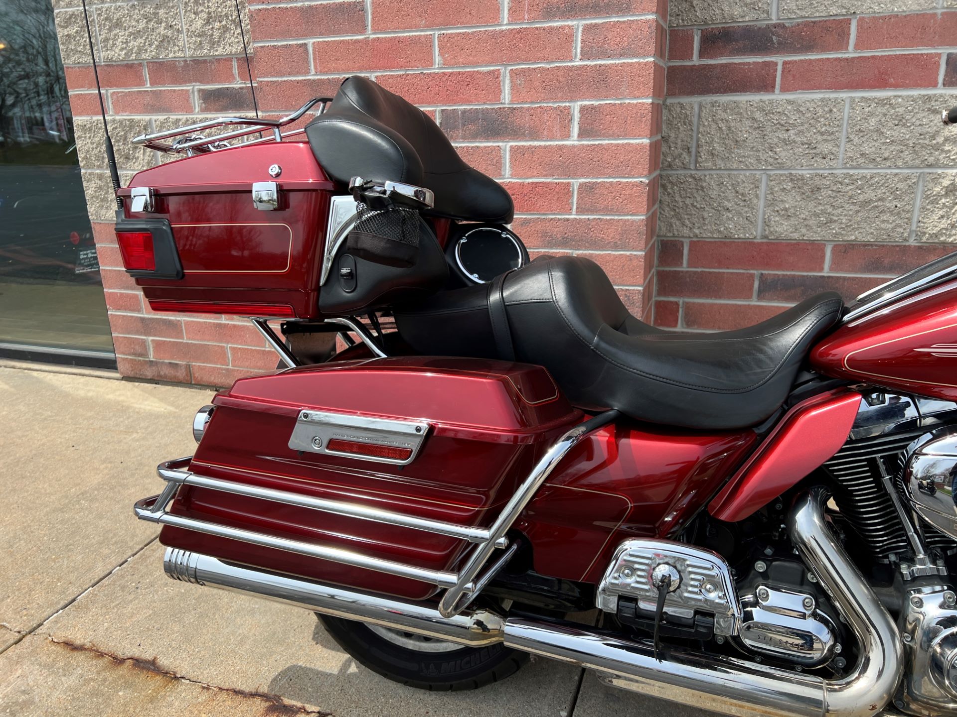 2009 Harley-Davidson Ultra Classic® Electra Glide® in Muskego, Wisconsin - Photo 8