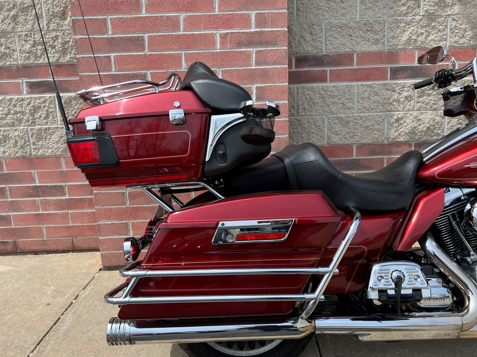 2009 Harley-Davidson Ultra Classic® Electra Glide® in Muskego, Wisconsin - Photo 9