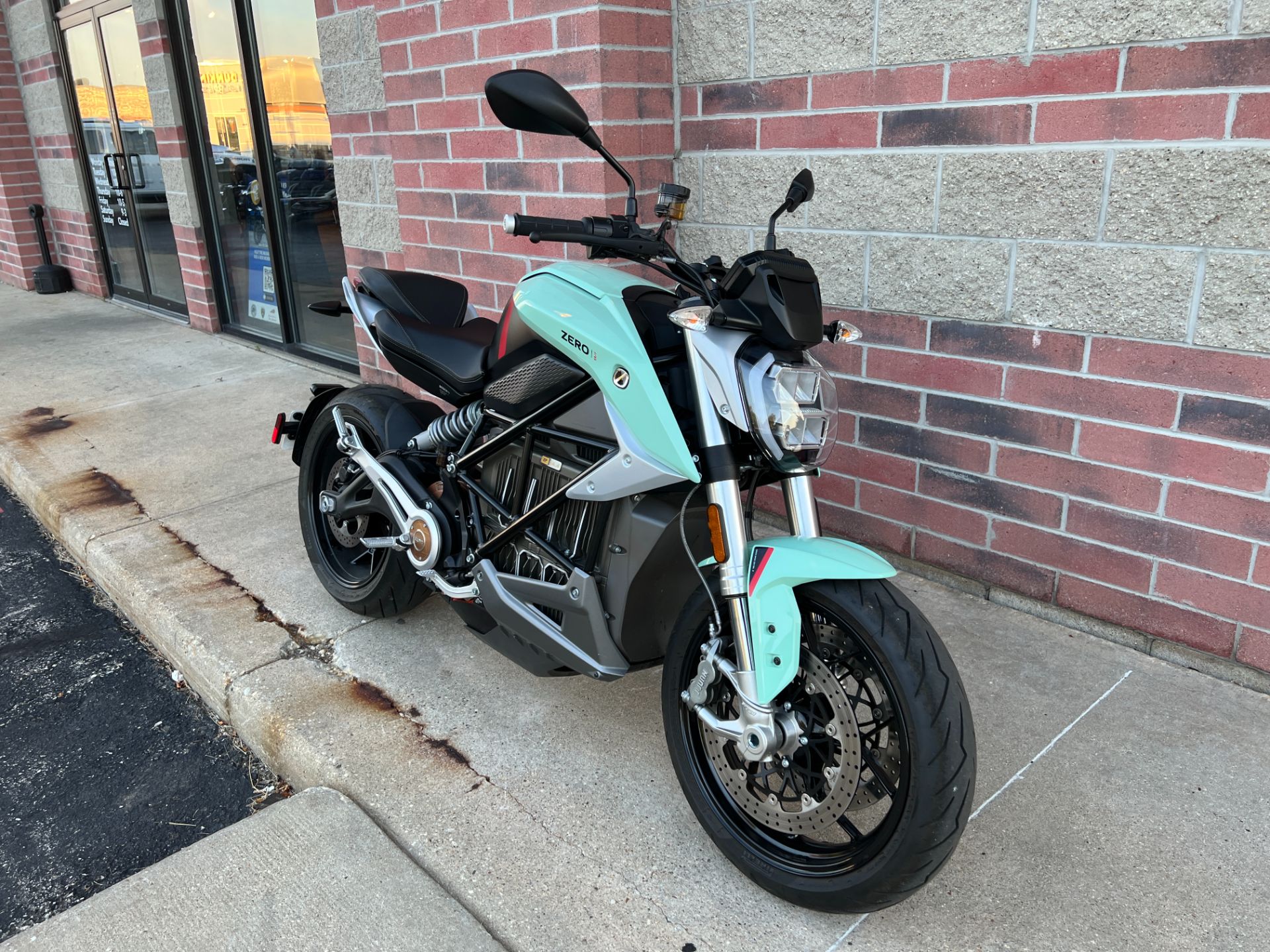 2021 Zero Motorcycles SR/F NA ZF14.4 Premium in Muskego, Wisconsin - Photo 2