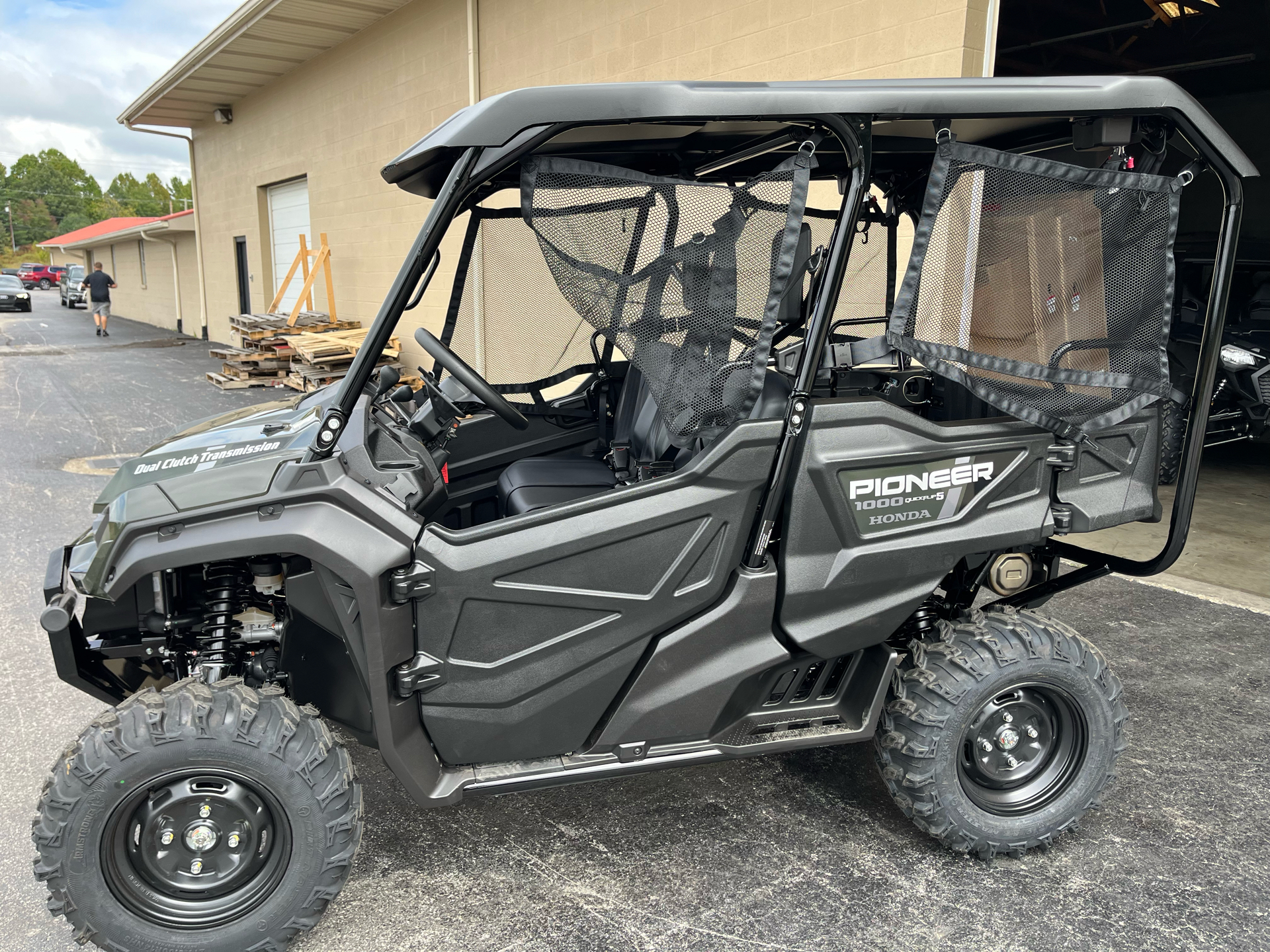 2024 Honda Pioneer 1000-5 in Corbin, Kentucky - Photo 3