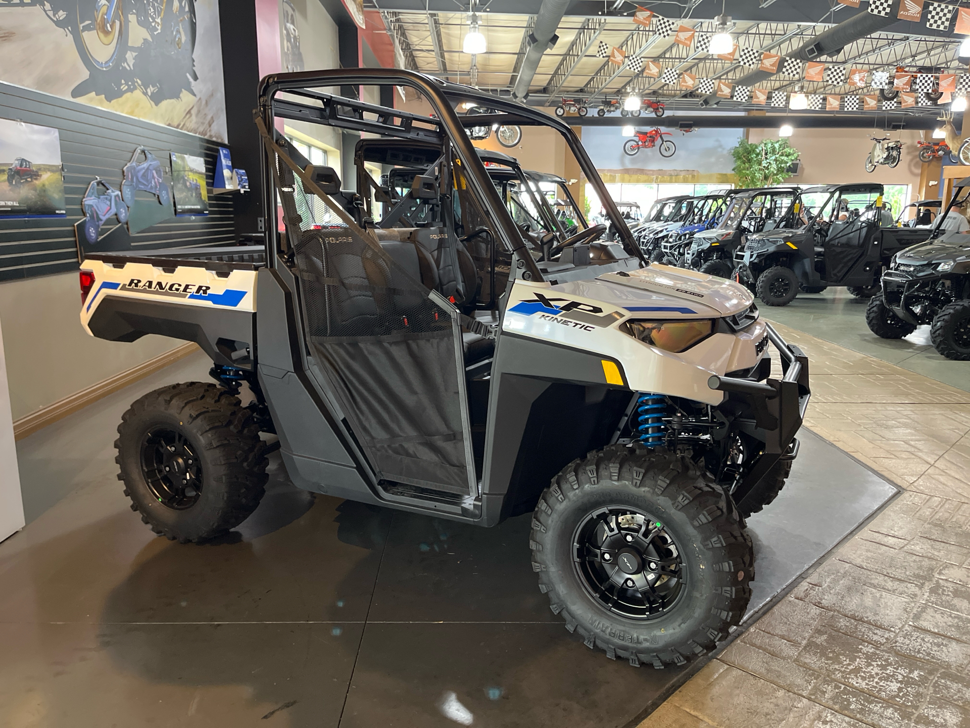 2024 Polaris Ranger XP Kinetic Ultimate in Corbin, Kentucky - Photo 3