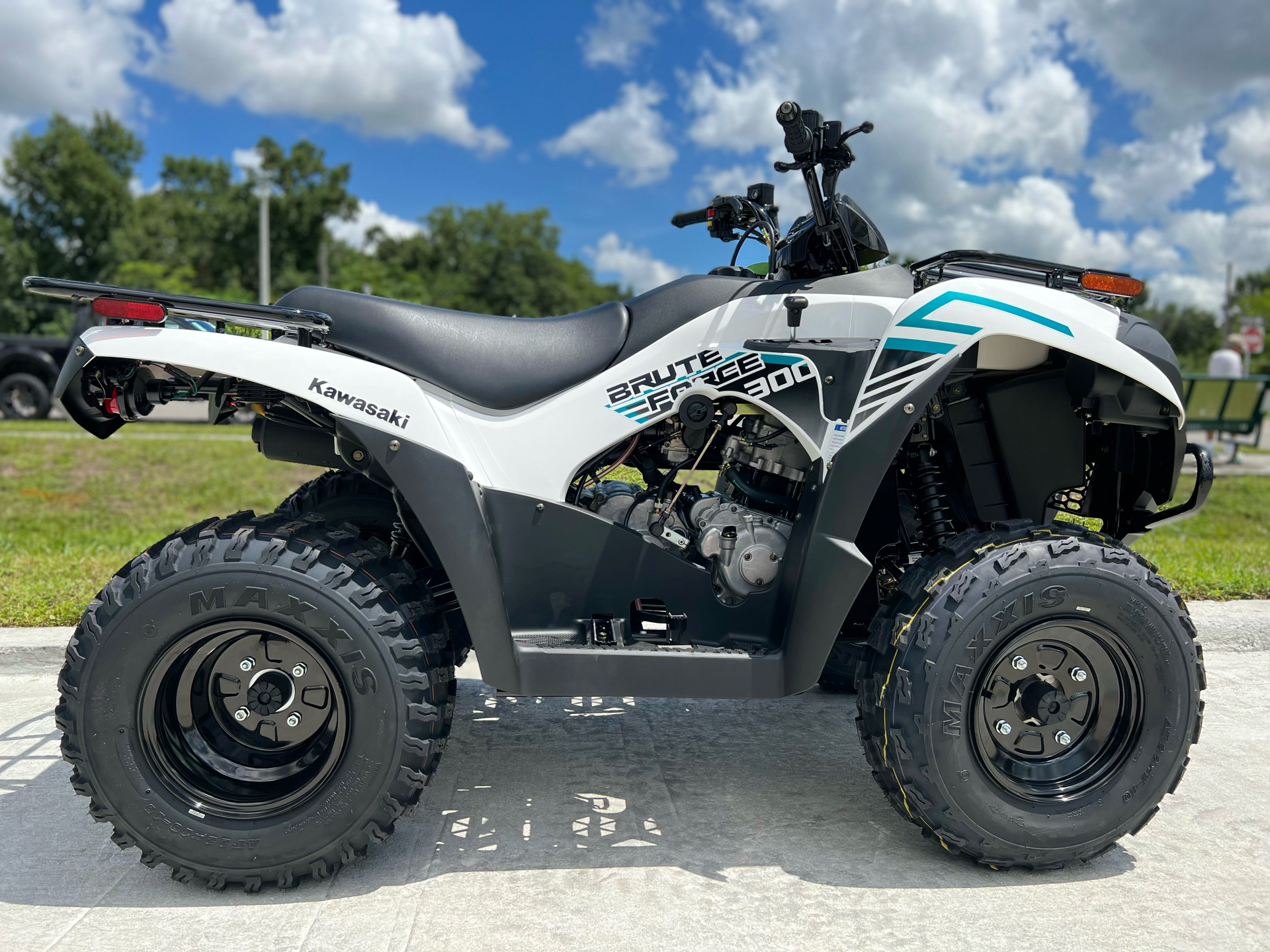 2022 Kawasaki Brute Force 300 in Orlando, Florida - Photo 6