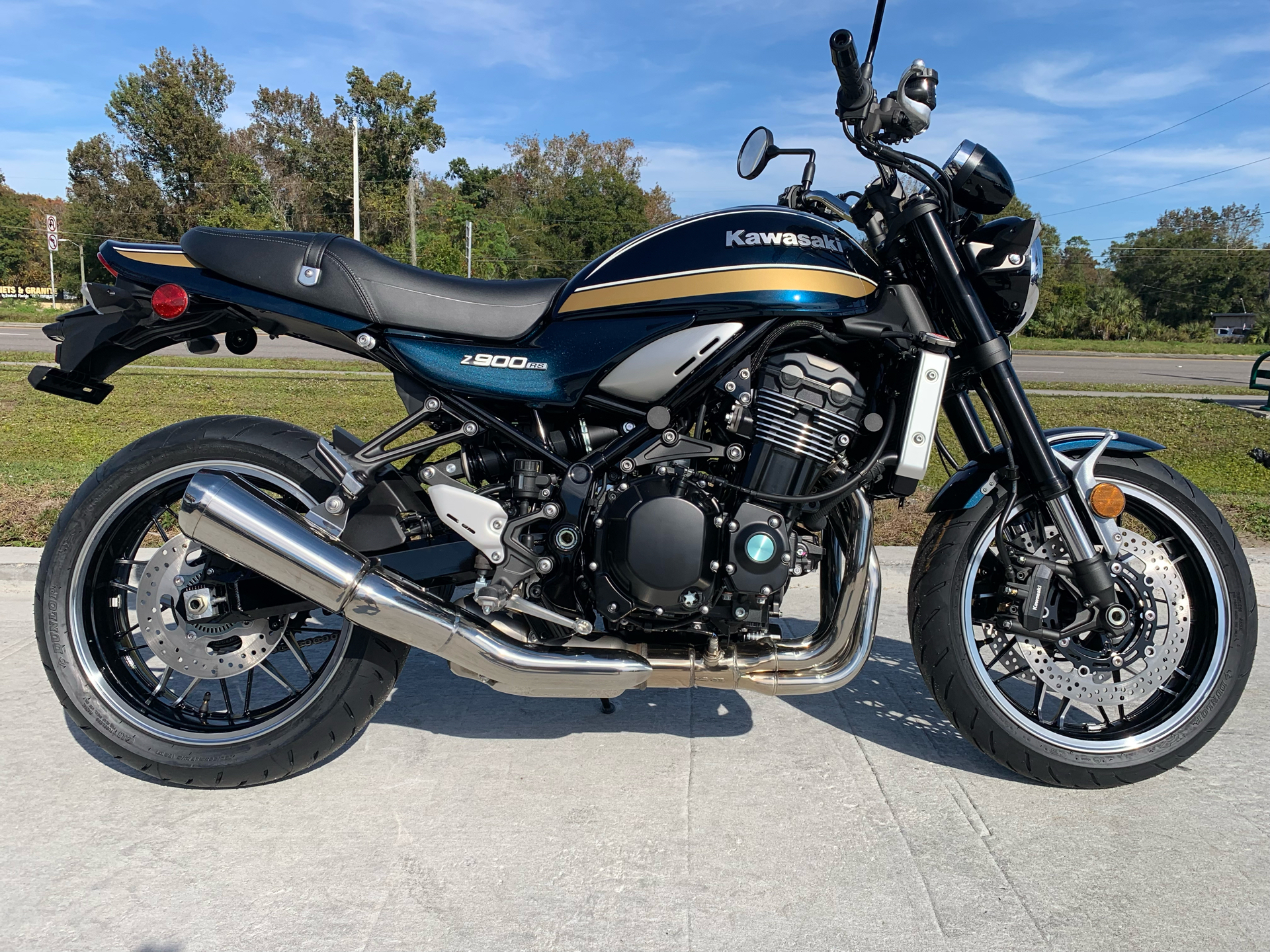 2022 Kawasaki Z900RS in Orlando, Florida - Photo 2