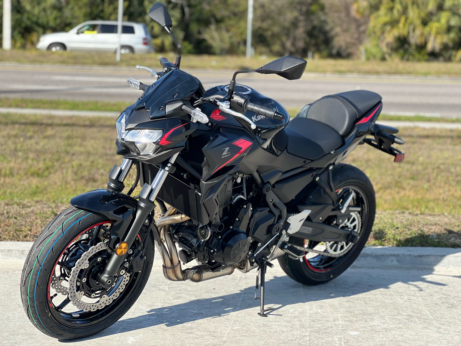 2023 Kawasaki Z650 in Orlando, Florida - Photo 5