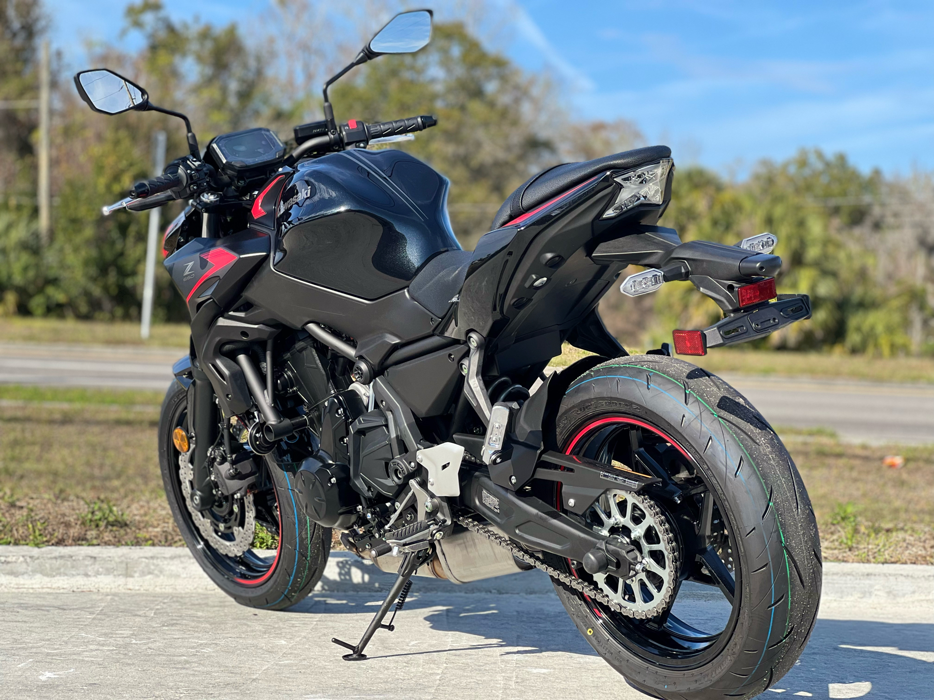 2023 Kawasaki Z650 in Orlando, Florida - Photo 7