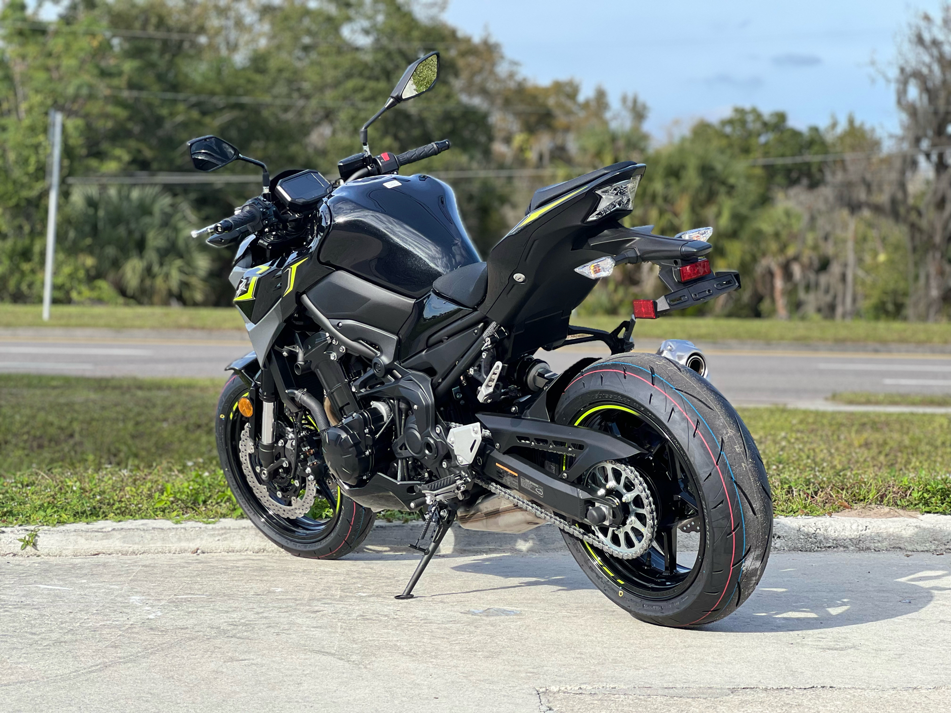 2024 Kawasaki Z900 ABS in Orlando, Florida - Photo 9