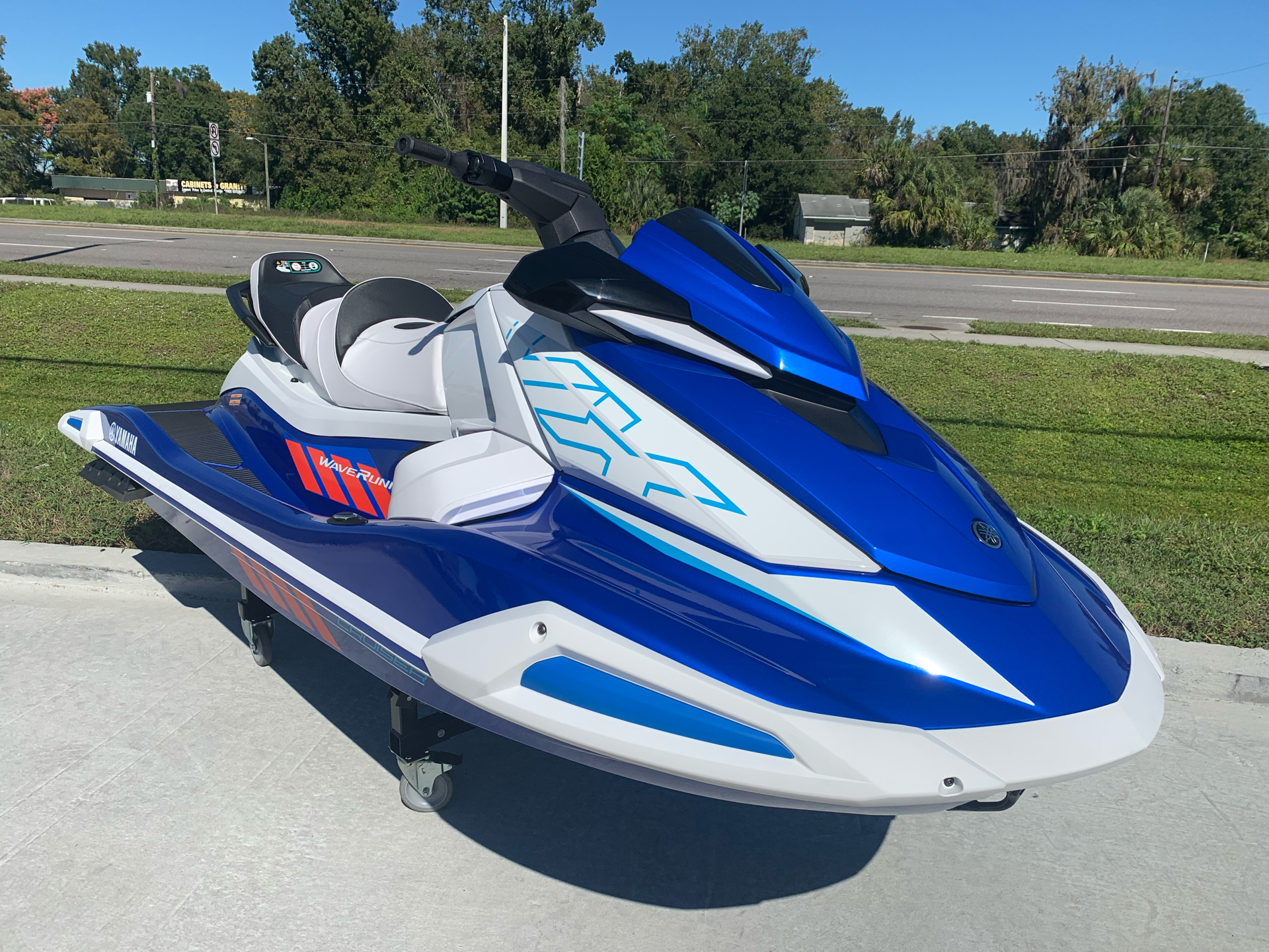 2022 Yamaha VX Cruiser with Audio in Orlando, Florida - Photo 1
