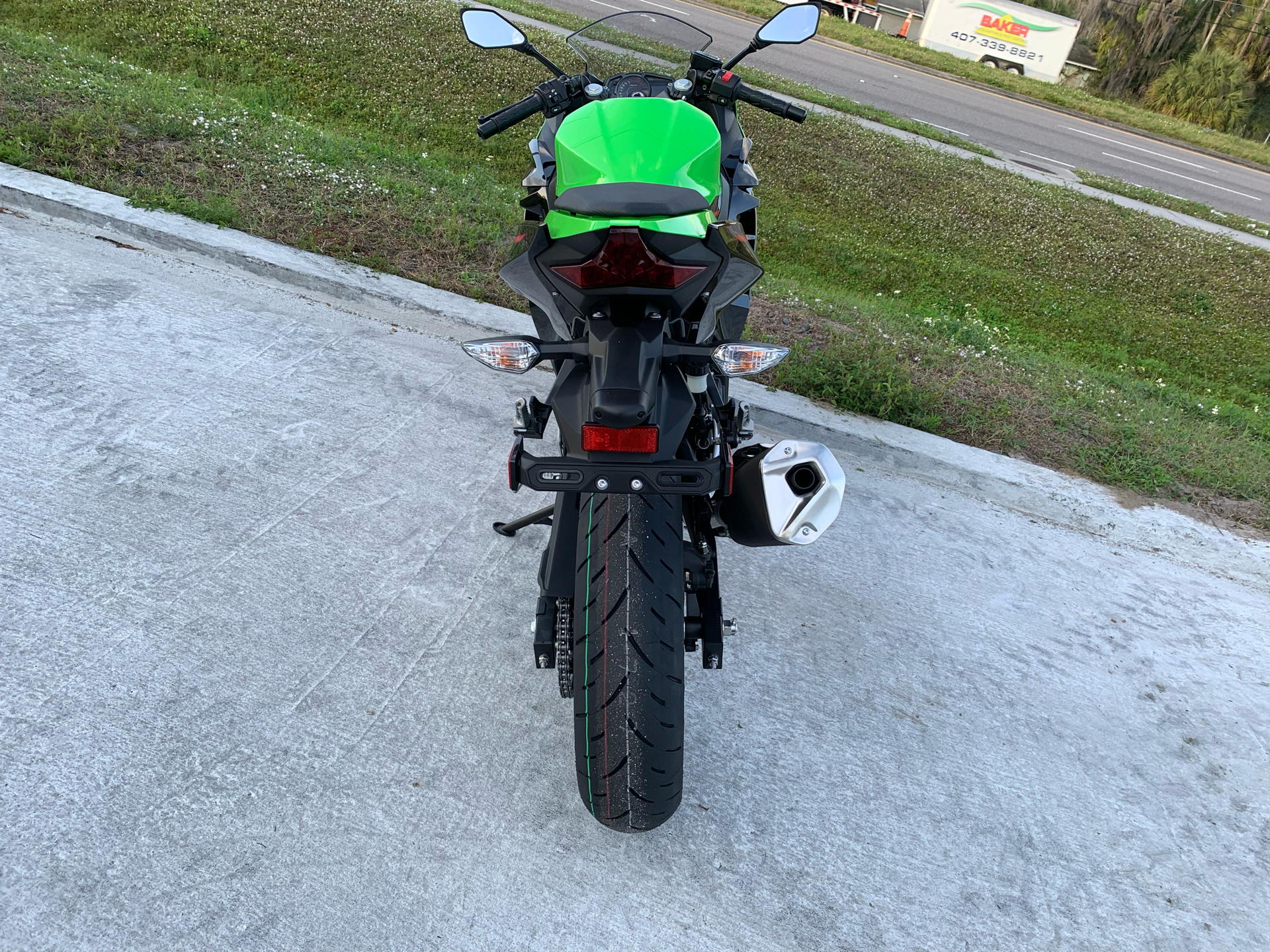 2022 Kawasaki Ninja 400 ABS KRT Edition in Orlando, Florida - Photo 9