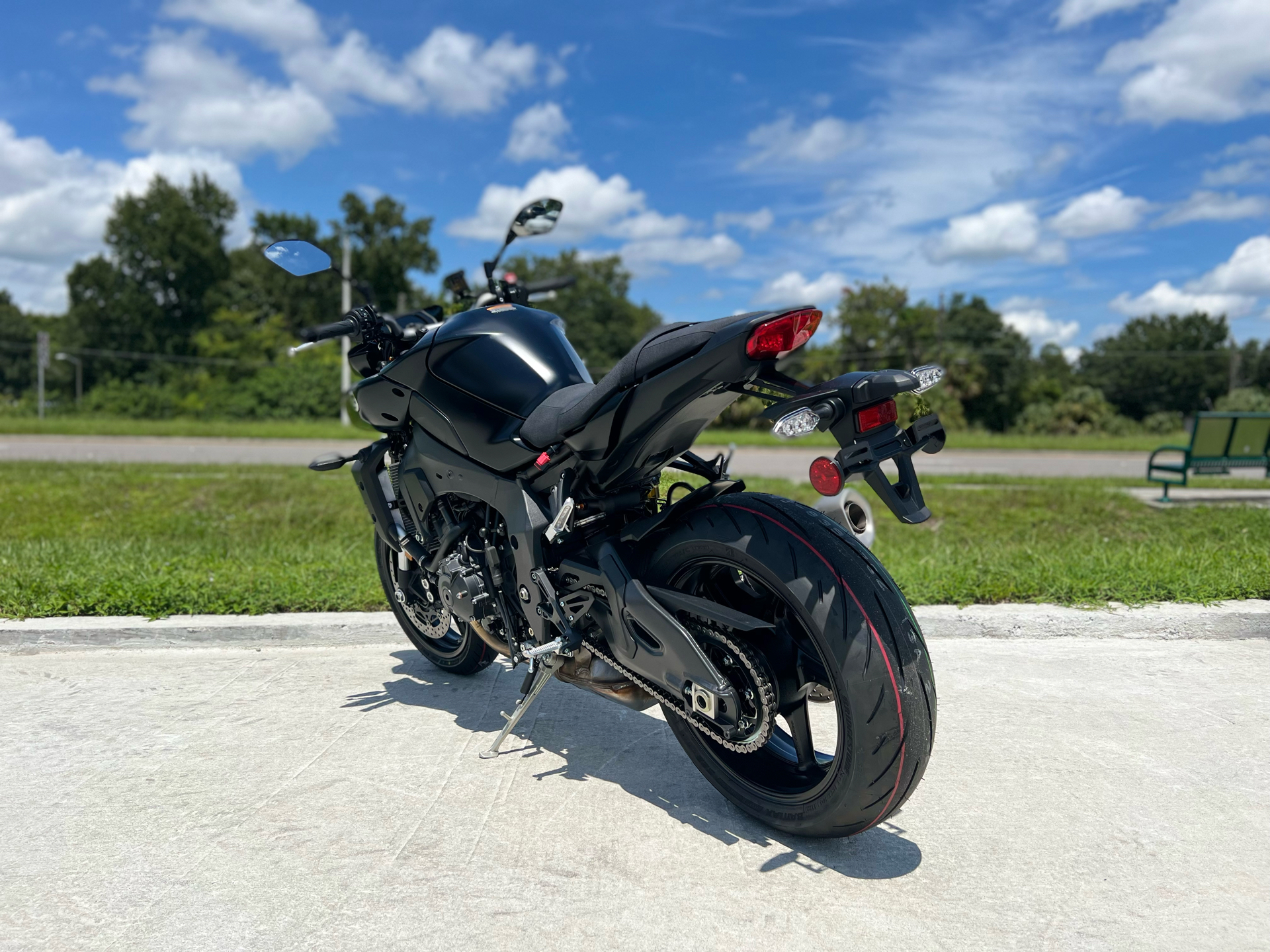 2022 Yamaha MT-10 in Orlando, Florida - Photo 9
