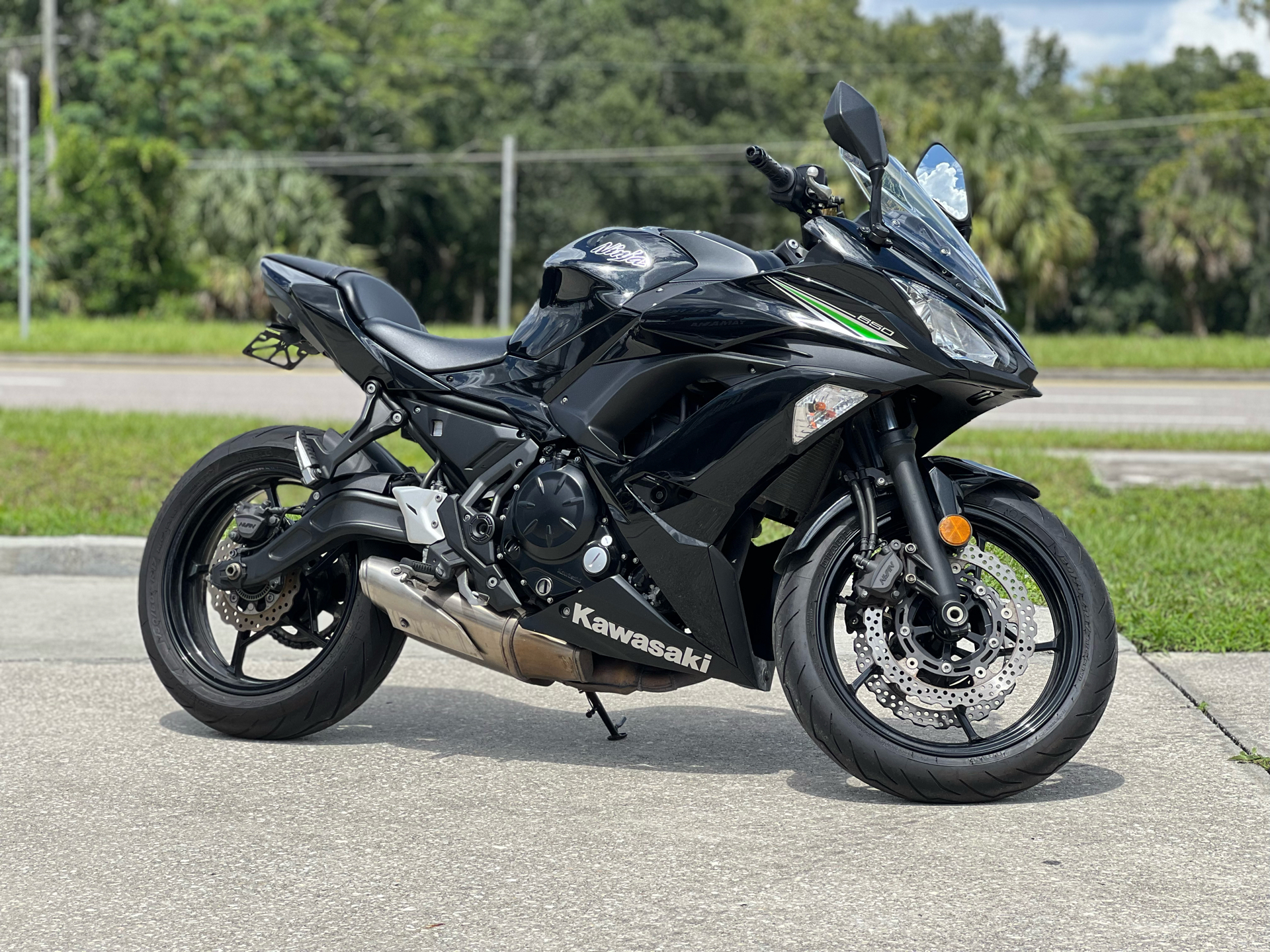 2017 Kawasaki Ninja 650 in Orlando, Florida - Photo 3