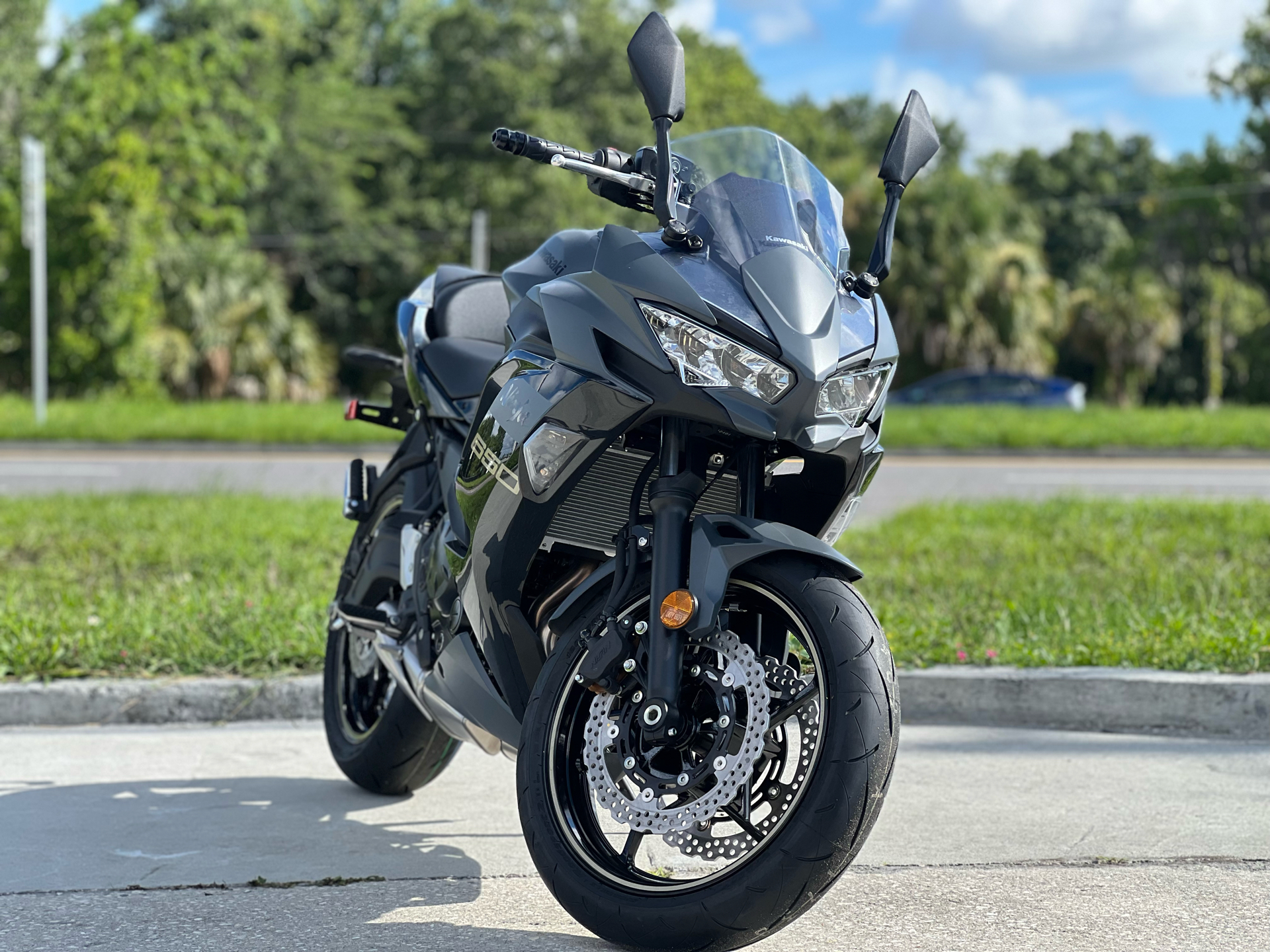 2024 Kawasaki Ninja 650 in Orlando, Florida - Photo 3