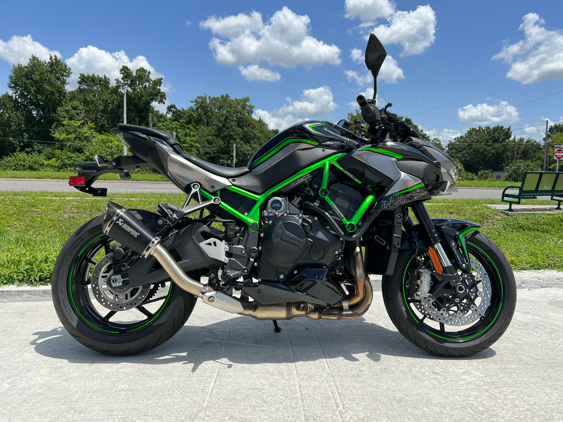 2020 Kawasaki Z H2 in Orlando, Florida - Photo 4