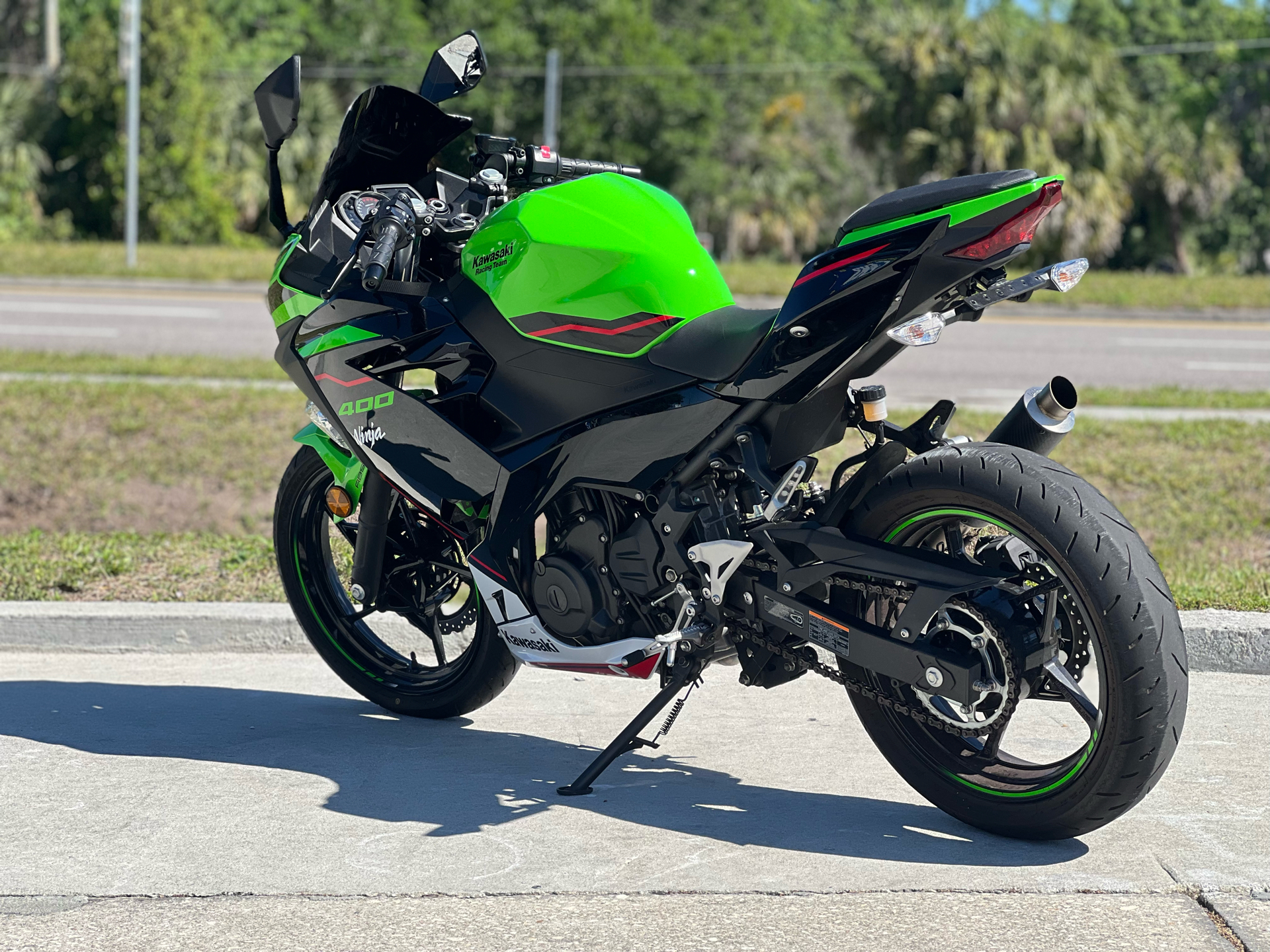 2022 Kawasaki Ninja 400 ABS KRT Edition in Orlando, Florida - Photo 8