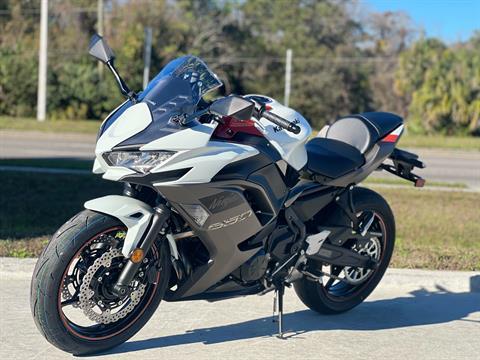 2023 Kawasaki Ninja 650 in Orlando, Florida - Photo 5