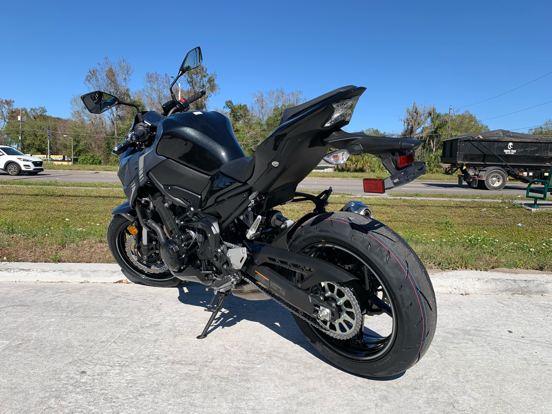 2022 Kawasaki Z900 ABS in Orlando, Florida - Photo 7